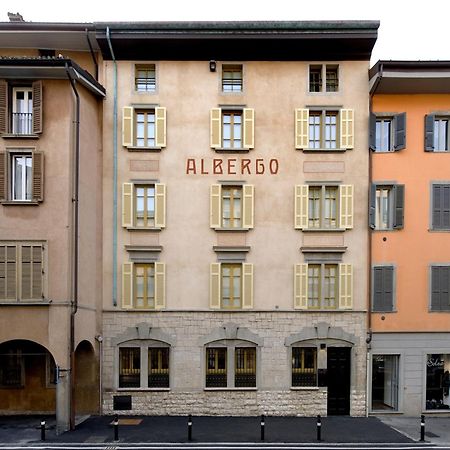 Petronilla - Hotel In Bérgamo Exterior foto